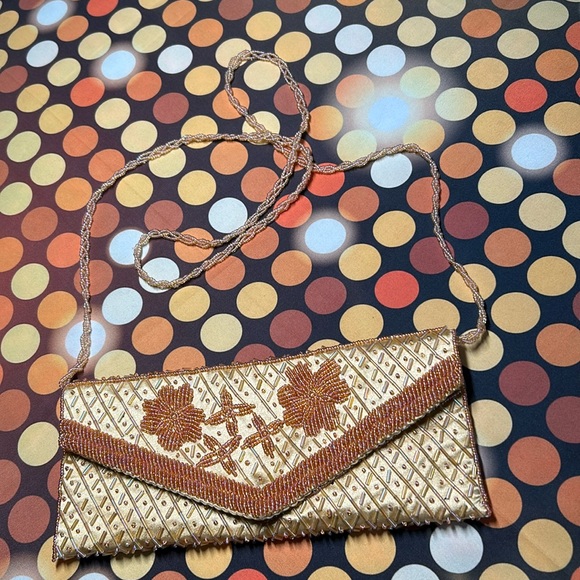 beaded long strap stunning gold purse - Picture 2 of 15